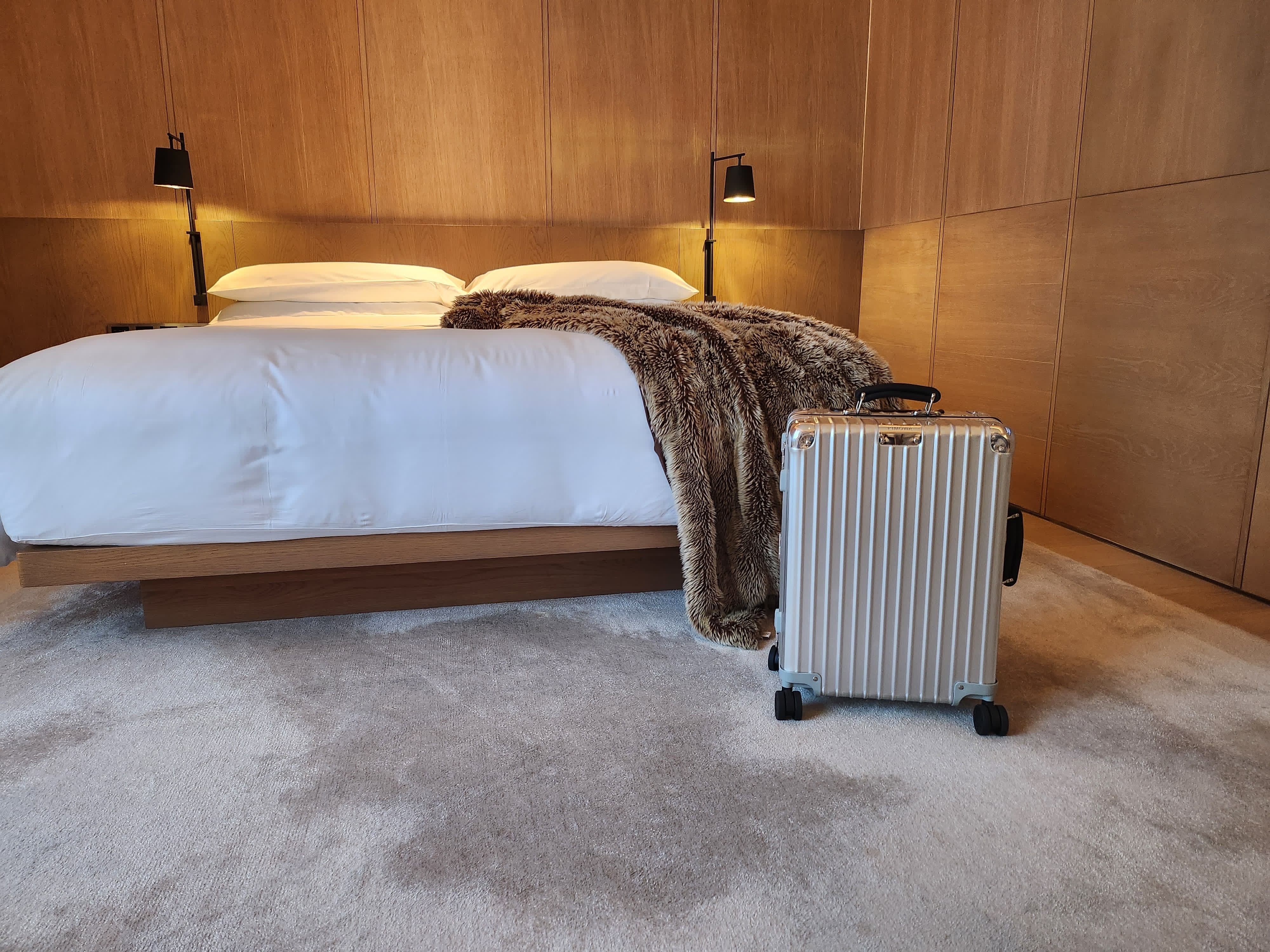The Ultimate Rimowa Classic Cabin Review