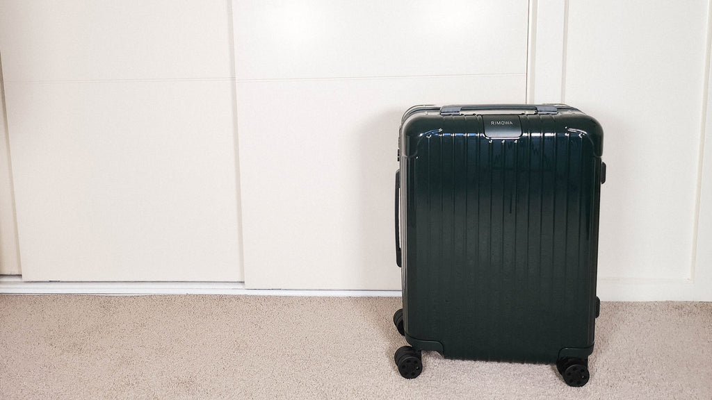 【新品】RIMOWA Essential キャビンS RIMOWA Essential Cabin S- What can you fit inside + weight test